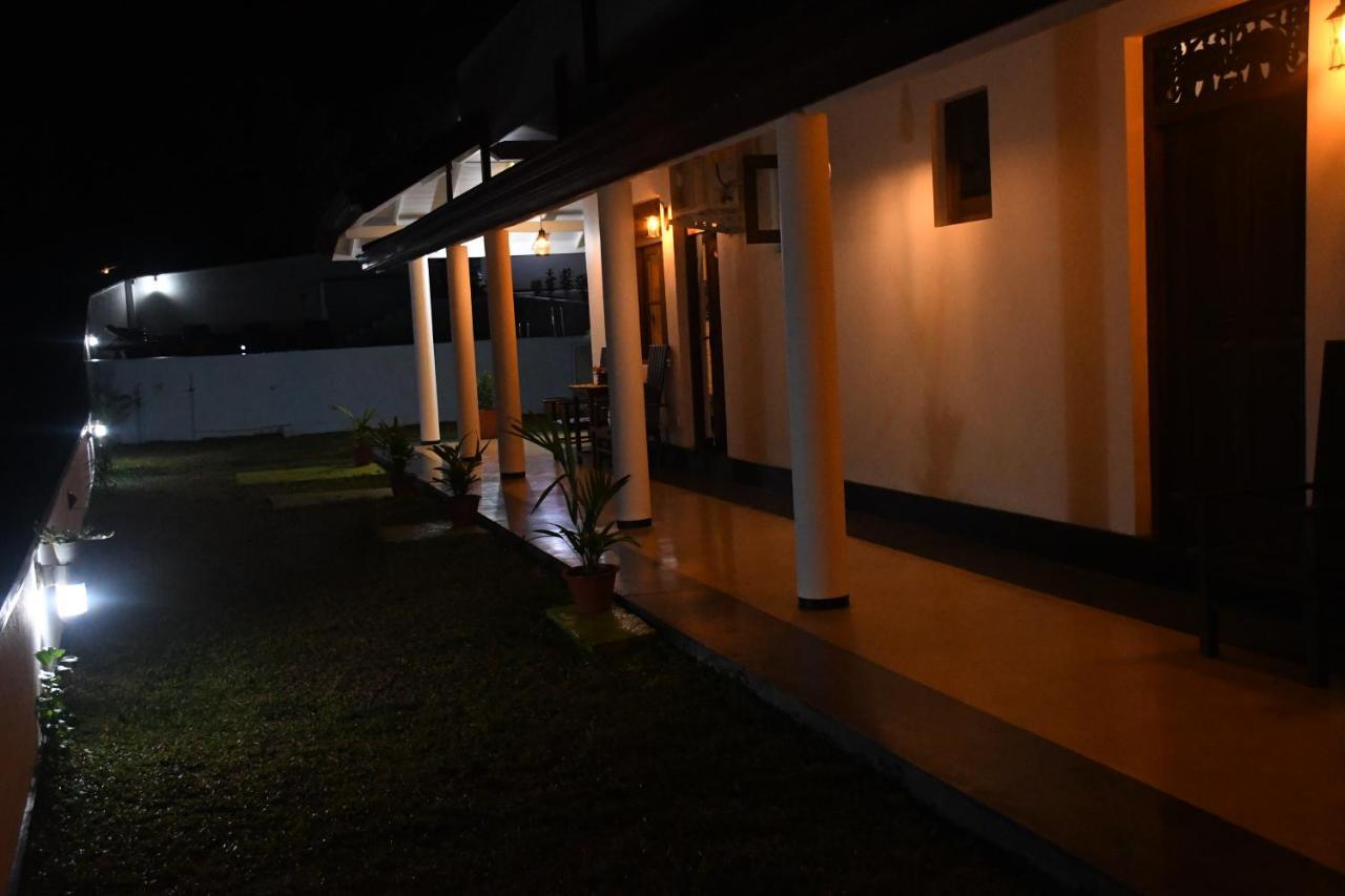 Villa ตัลป์ ภายนอก รูปภาพ