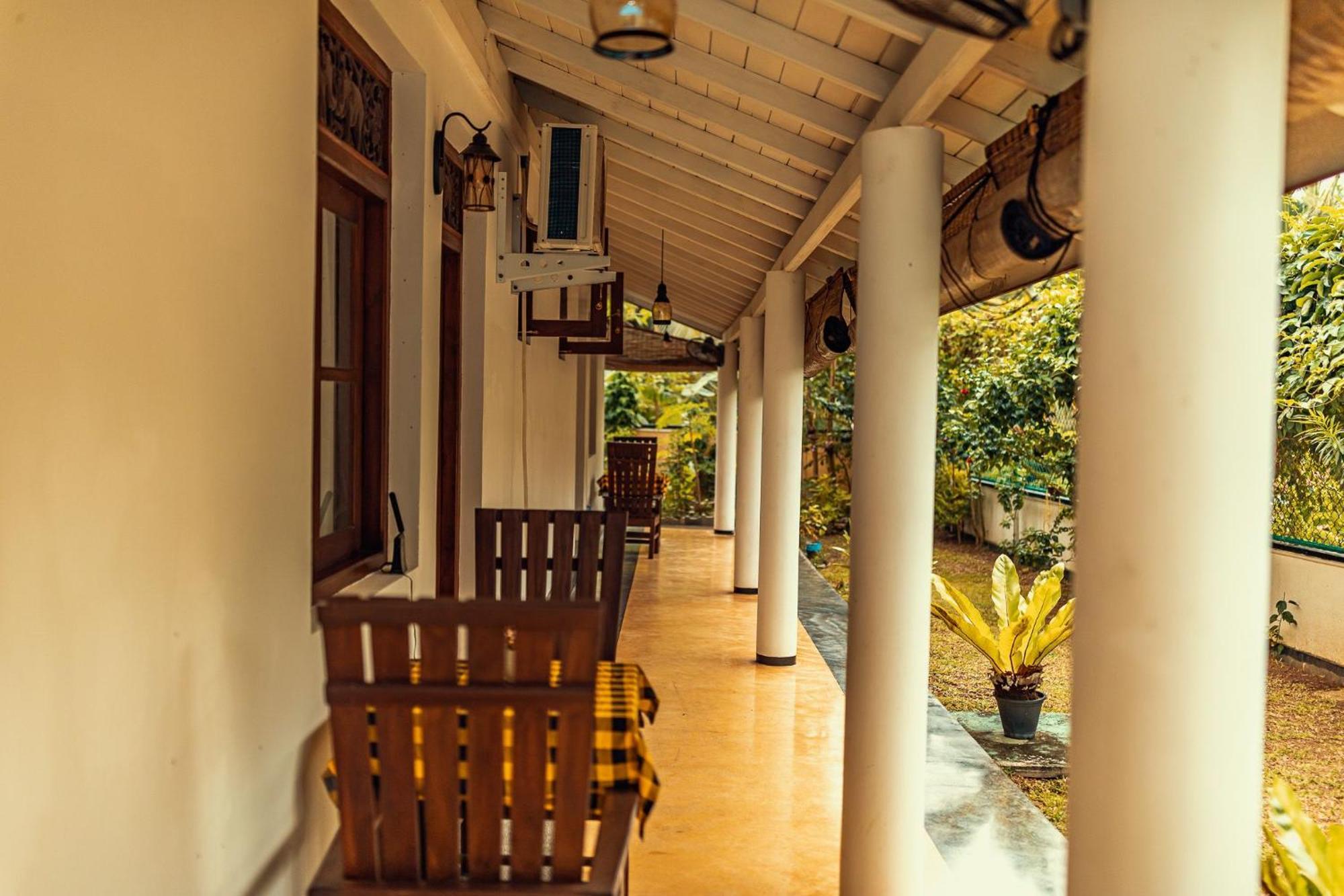 Villa ตัลป์ ภายนอก รูปภาพ