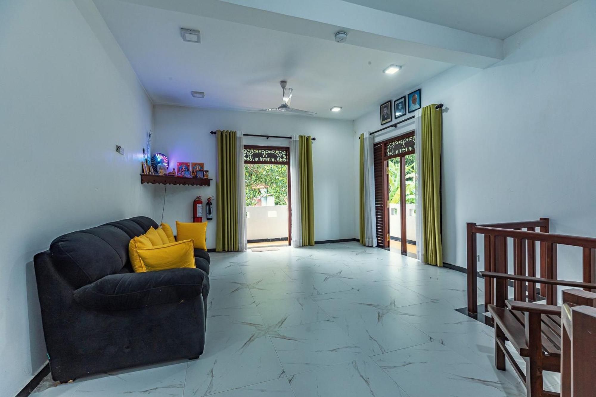 Villa ตัลป์ ภายนอก รูปภาพ