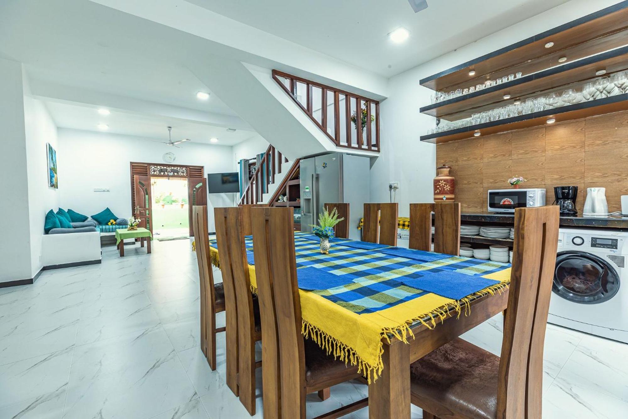 Villa ตัลป์ ภายนอก รูปภาพ