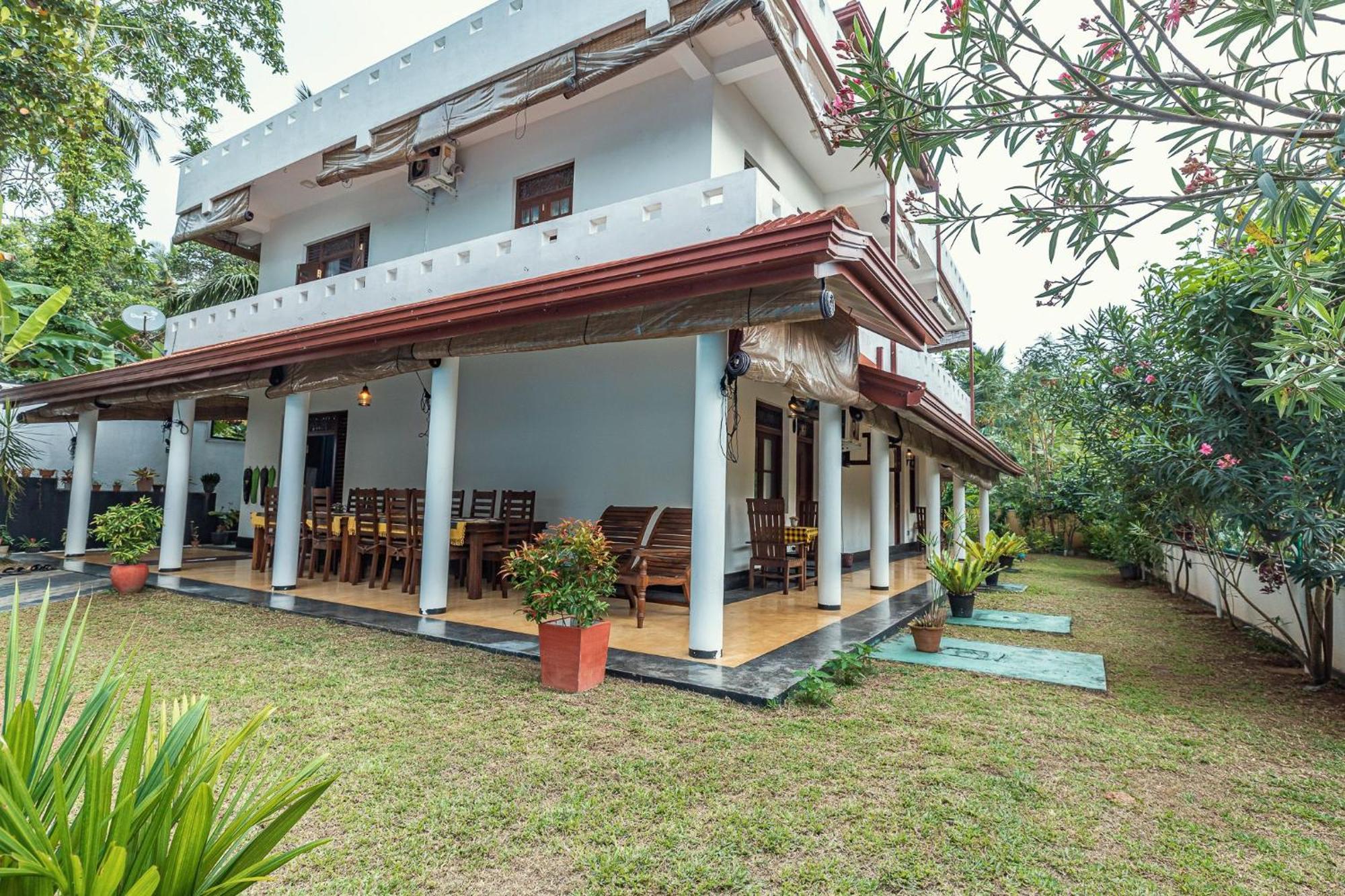 Villa ตัลป์ ภายนอก รูปภาพ